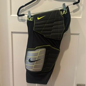 Nike pro Combat Football Girdle men’s size Large🏈